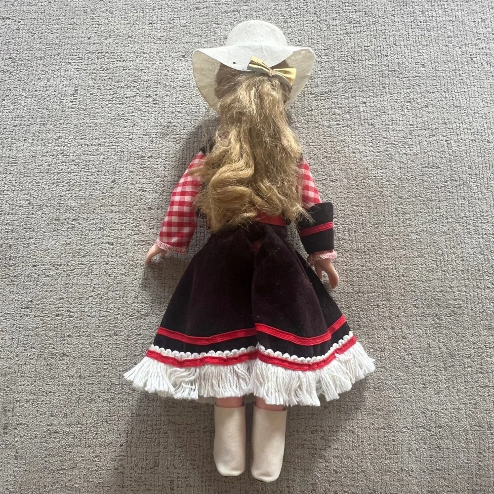 Vintage Effanbee Cowgirl Doll Wonderful World‎ of Dolls Collection 1979s Western